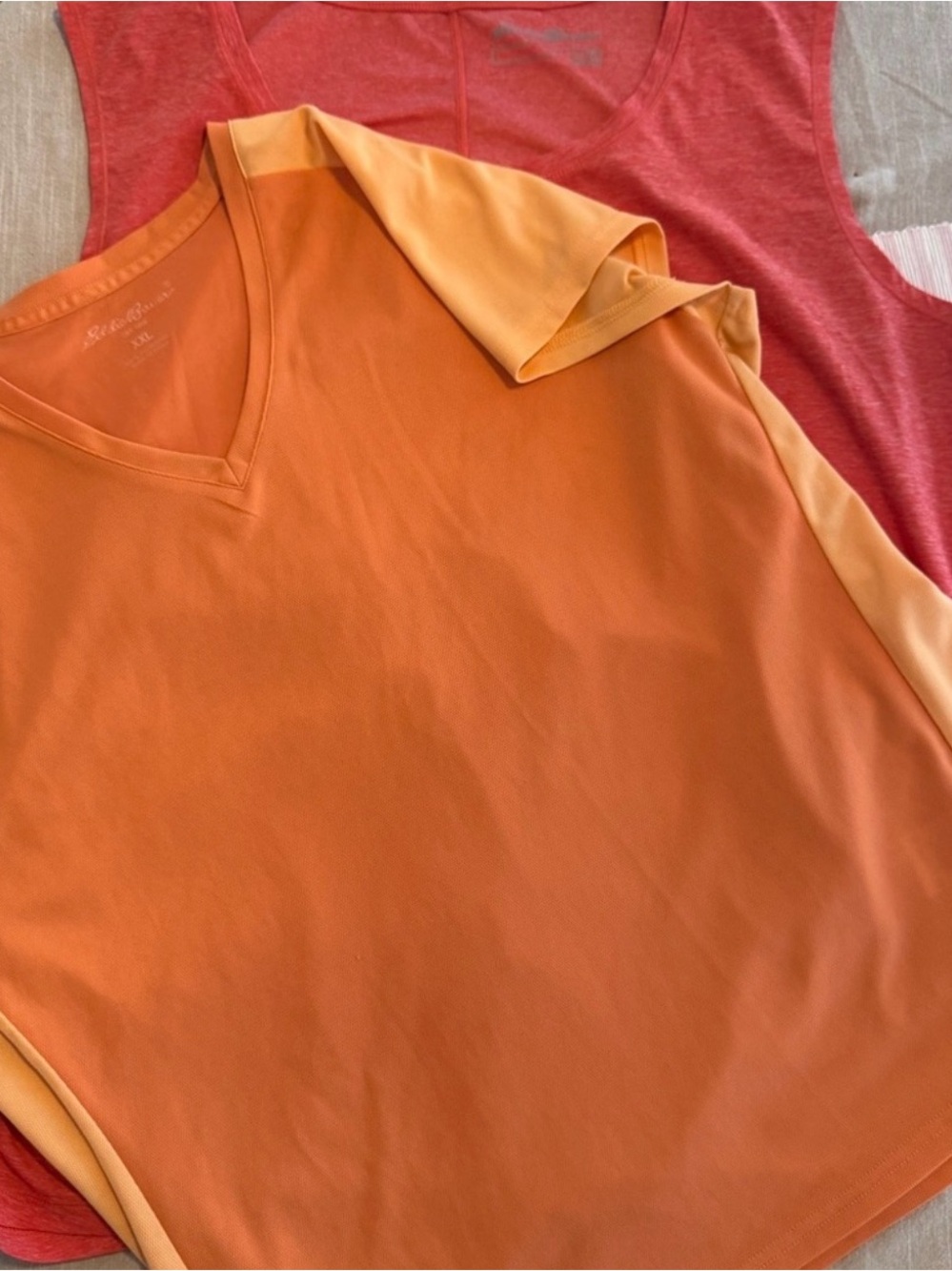 Lot of 2 Eddie Bauer Vibrant V-Neck Top and scoop neck tank - Size XXL